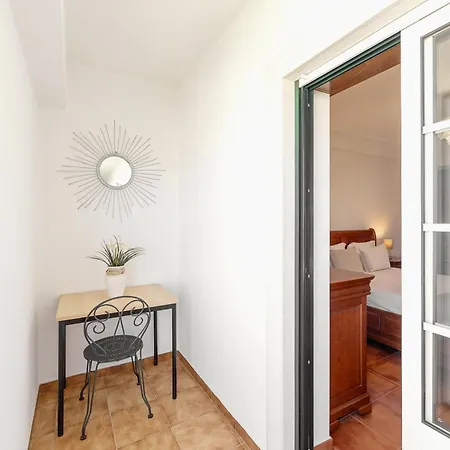 Elsamar Apartment